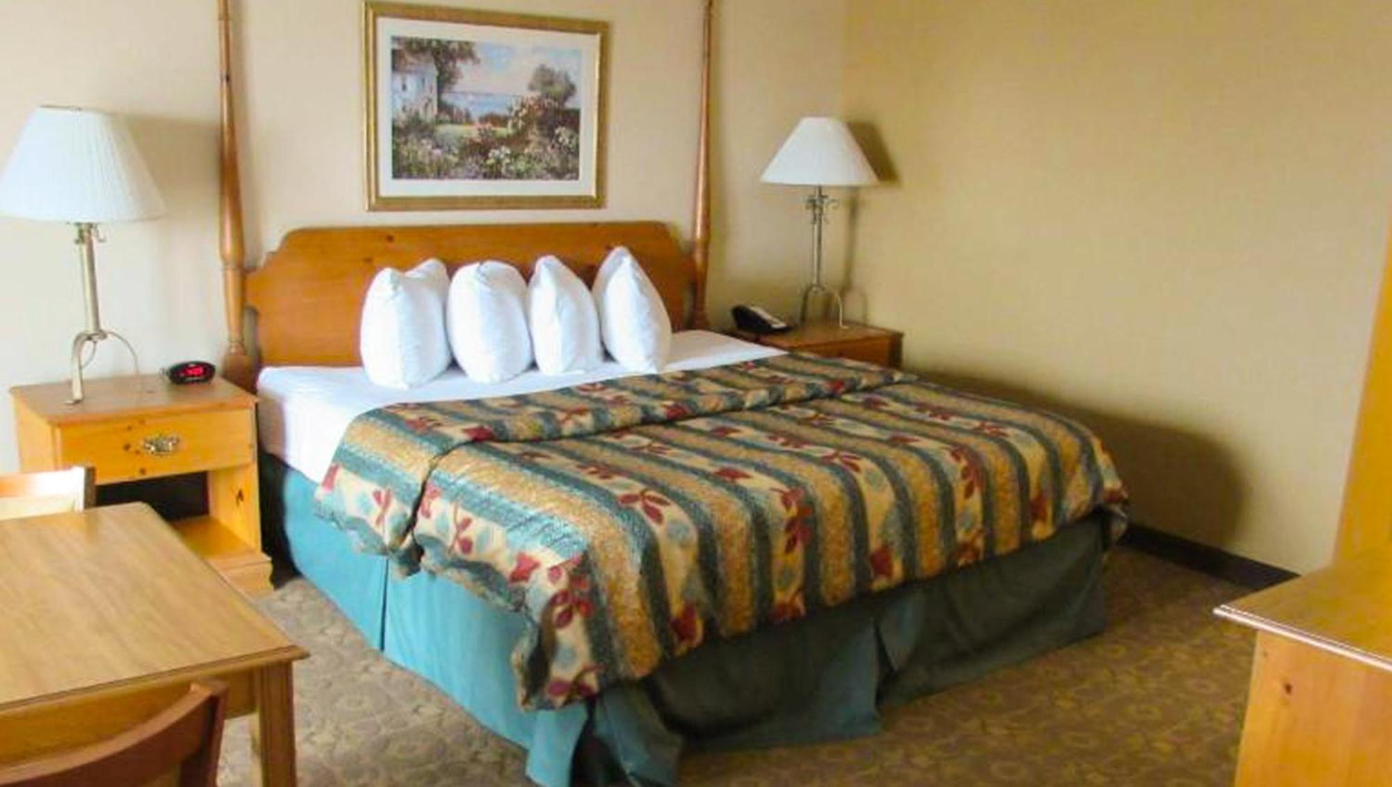Magnuson Grand Pioneer Inn And Suites Есканаба Екстер'єр фото